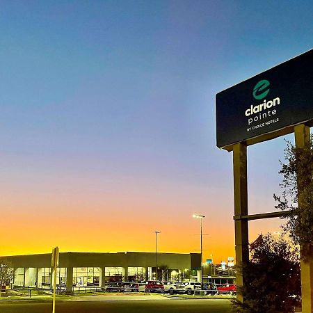 Clarion Pointe Near Medical Center Hotel San Antonio Exterior foto