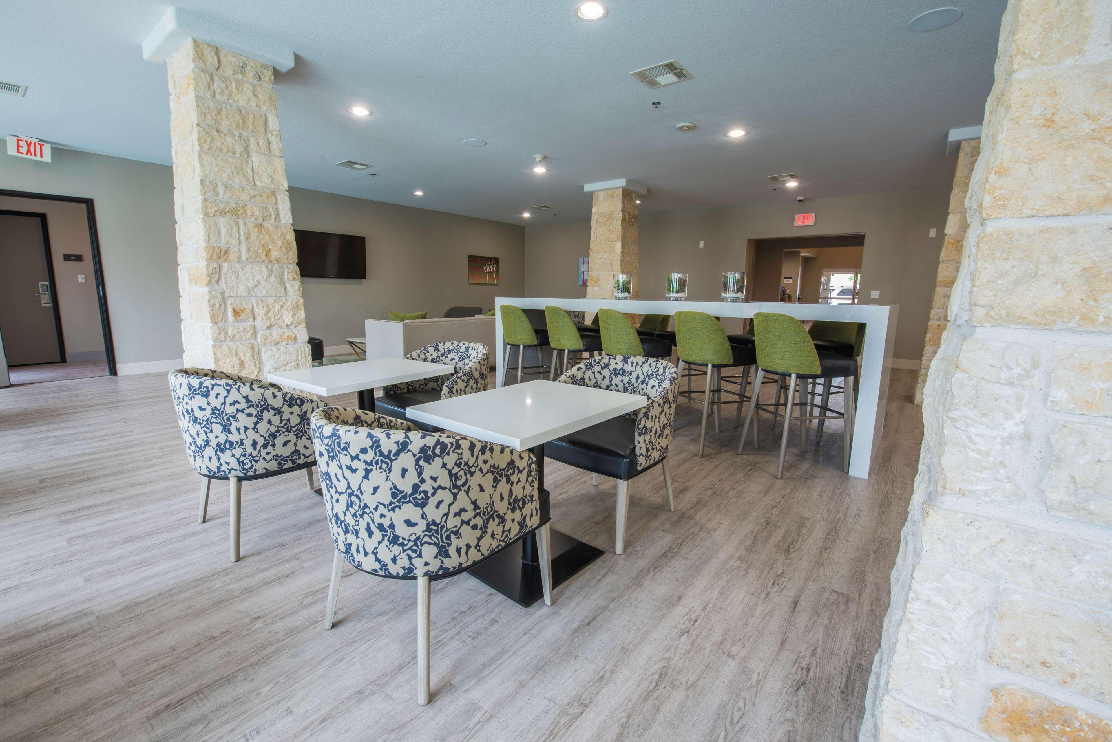 Clarion Pointe Near Medical Center Hotel San Antonio Exterior foto