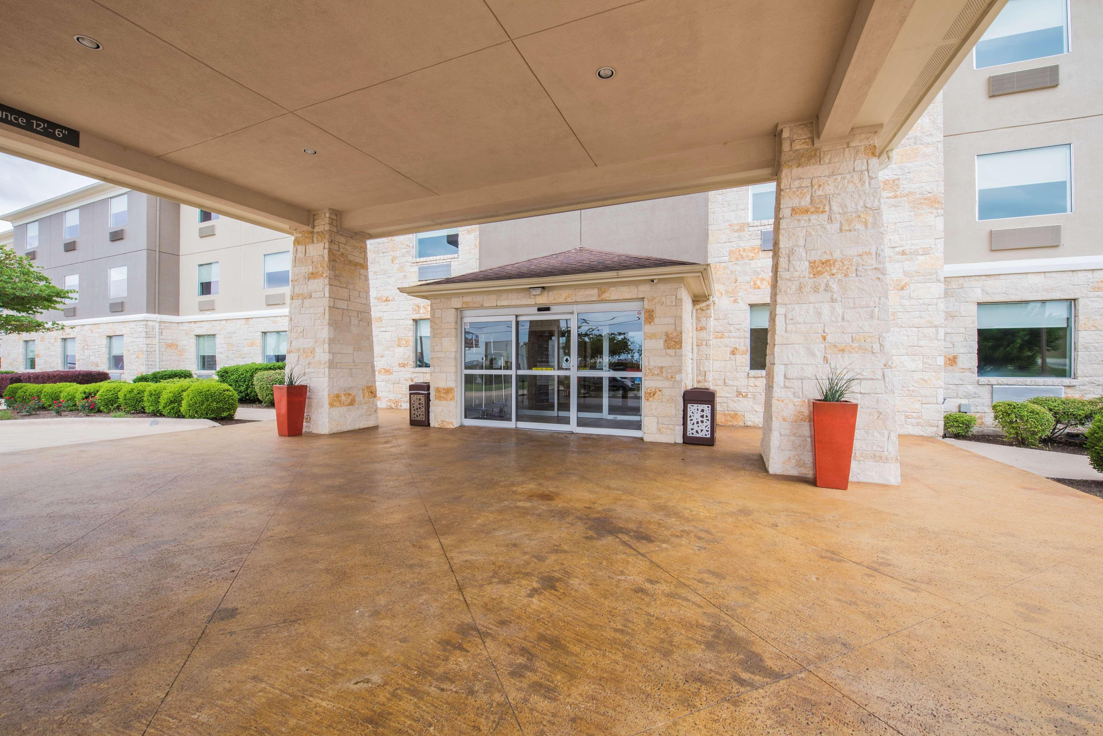 Clarion Pointe Near Medical Center Hotel San Antonio Exterior foto